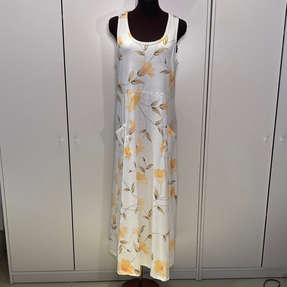 Floral Sleeveless maxi dress White and Yellow M